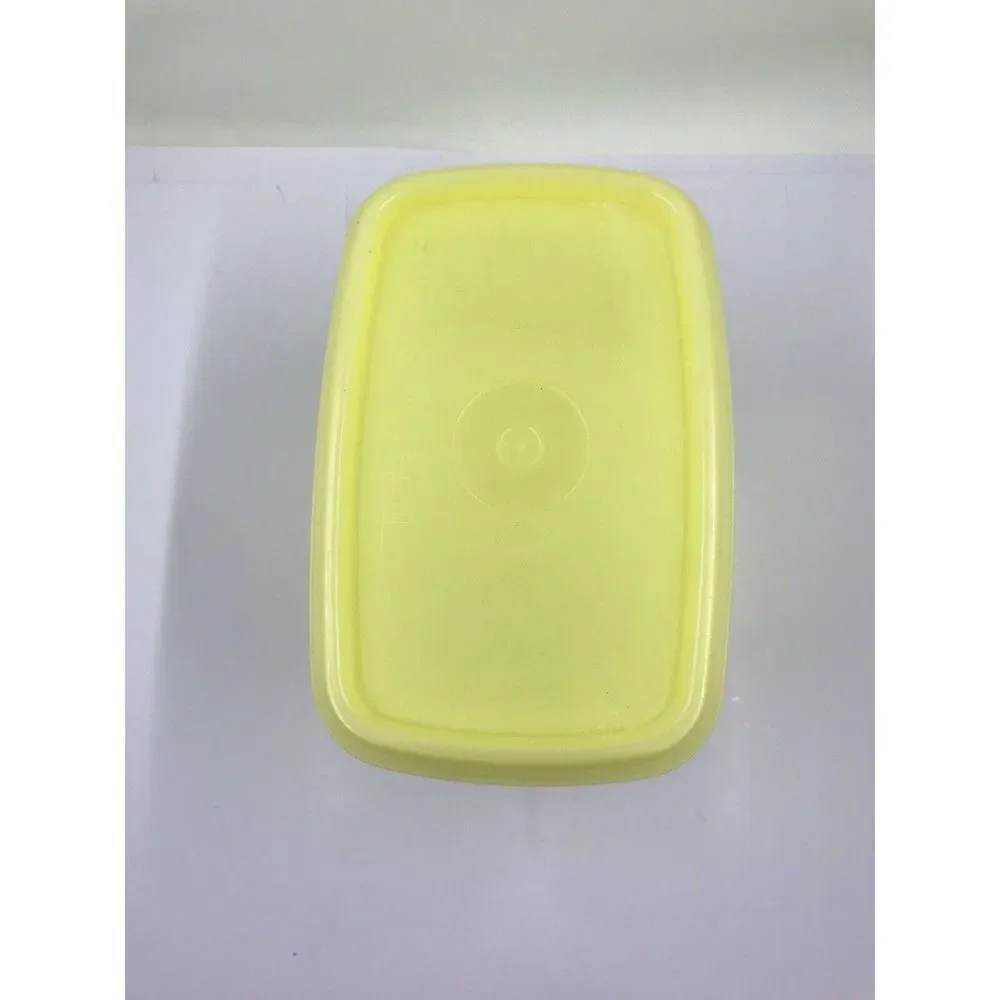 Tupperware 1243-3 Yellow Shelf Saver 2 Storage Containers With Lids Vintage